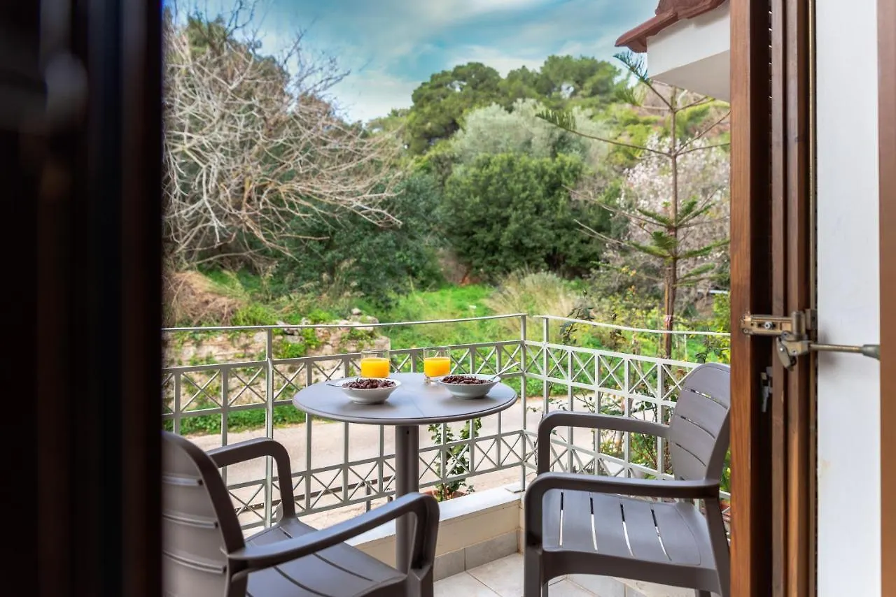 Katerina'S Cozy Mountain View Apartment Argostoli